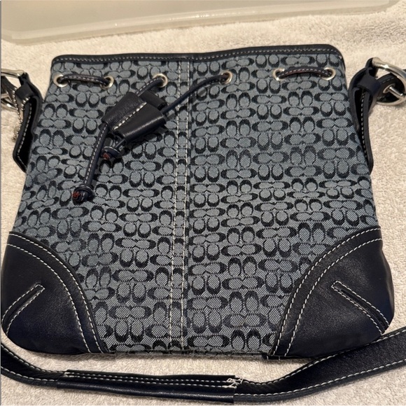 Coach Micro C Signature Drawstring Crossbody Hobo bucket bag - Picture 11 of 15